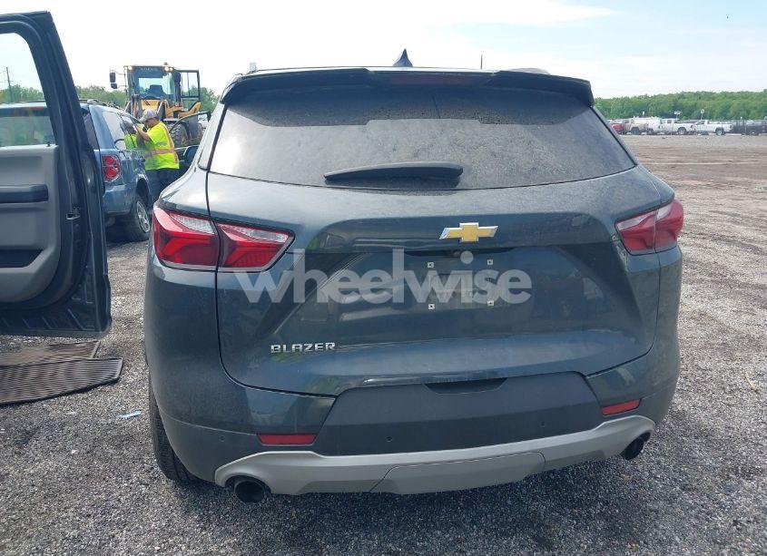 Photo 16 of 2019 Chevrolet Blazer (VIN 3GNKBDRS9KS647711)