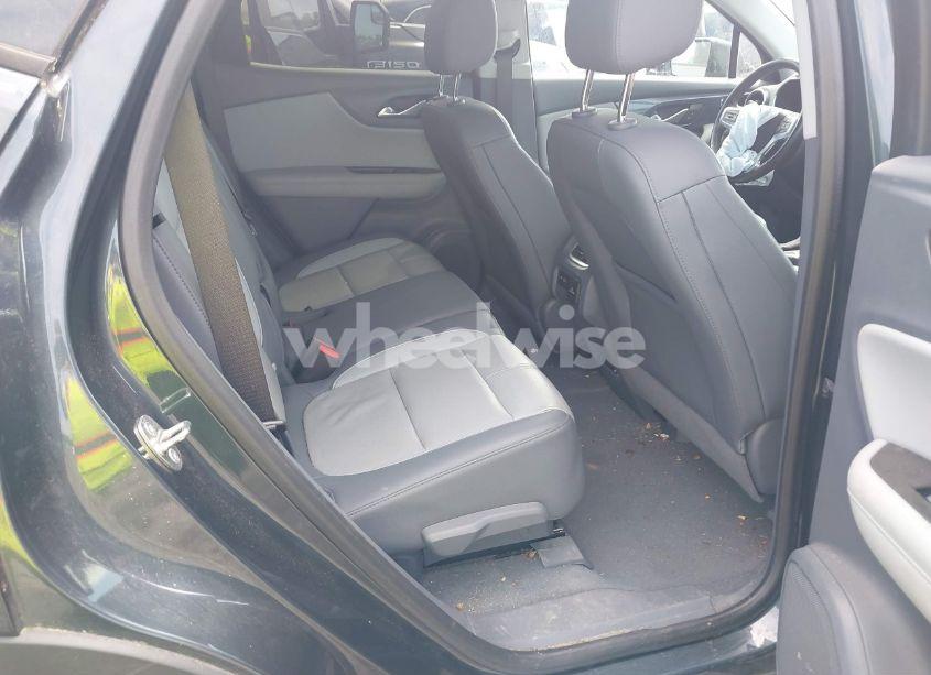 Photo 8 of 2019 Chevrolet Blazer (VIN 3GNKBDRS9KS647711)