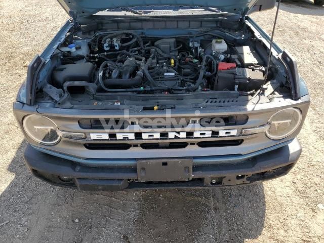 Photo 4 of 2021 FORD BRONCO BASE N/A (VIN 3GNKBDRS9MS554903)