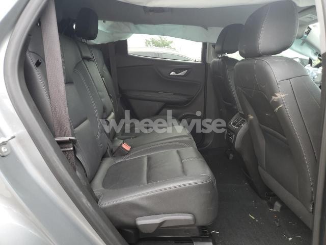 Photo 3 of 2024 CHEVROLET BLAZER 3LT (VIN 3GNKBDRSXRS207359)