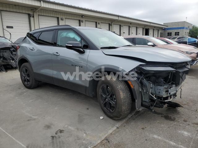 Photo 6 of 2024 CHEVROLET BLAZER 3LT (VIN 3GNKBDRSXRS207359)