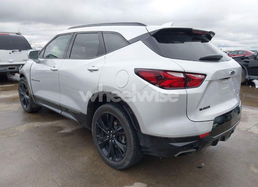 Photo 3 of 2020 Chevrolet Blazer FWD RS (VIN 3GNKBERS1LS604956)