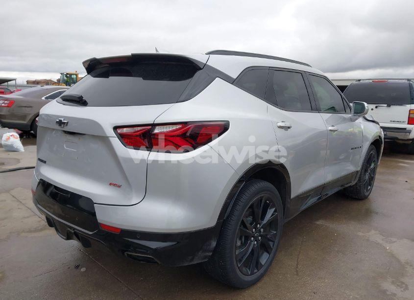 Photo 4 of 2020 Chevrolet Blazer FWD RS (VIN 3GNKBERS1LS604956)