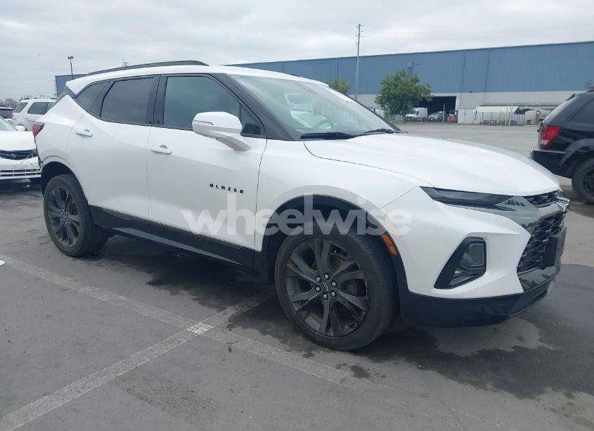 2020 Chevrolet Blazer FWD RS (VIN 3GNKBERS1LS672254) main photo