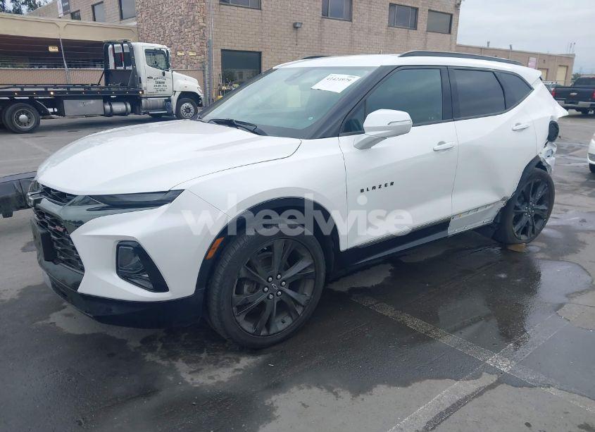 Photo 2 of 2020 Chevrolet Blazer FWD RS (VIN 3GNKBERS1LS672254)