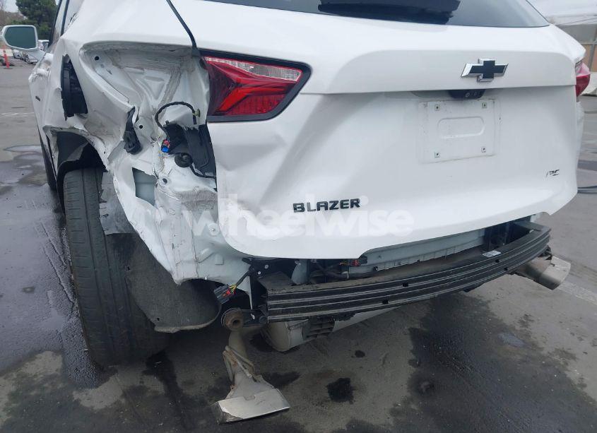 Photo 6 of 2020 Chevrolet Blazer FWD RS (VIN 3GNKBERS1LS672254)