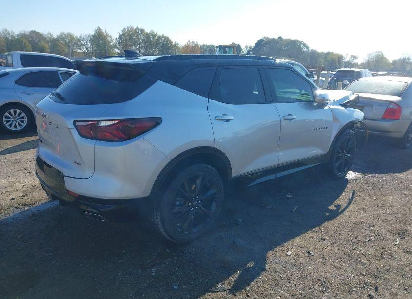 Photo 4 of 2022 Chevrolet Blazer FWD RS (VIN 3GNKBERS1NS159167)