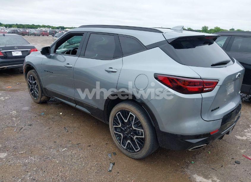 Photo 3 of 2023 Chevrolet Blazer FWD RS (VIN 3GNKBERS1PS225588)