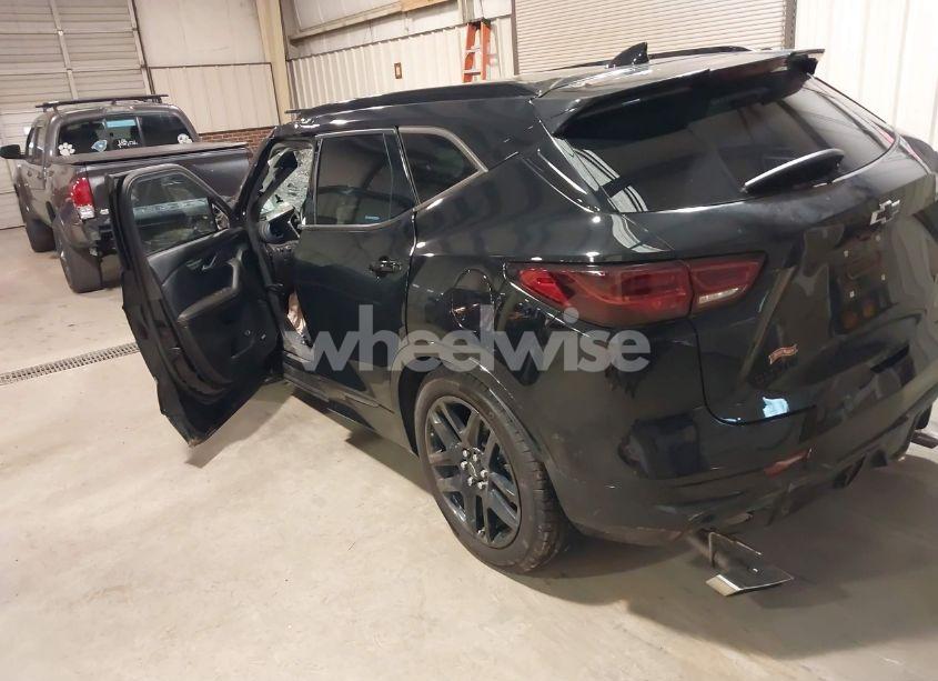 Photo 3 of 2023 Chevrolet Blazer FWD RS (VIN 3GNKBERS2PS187868)