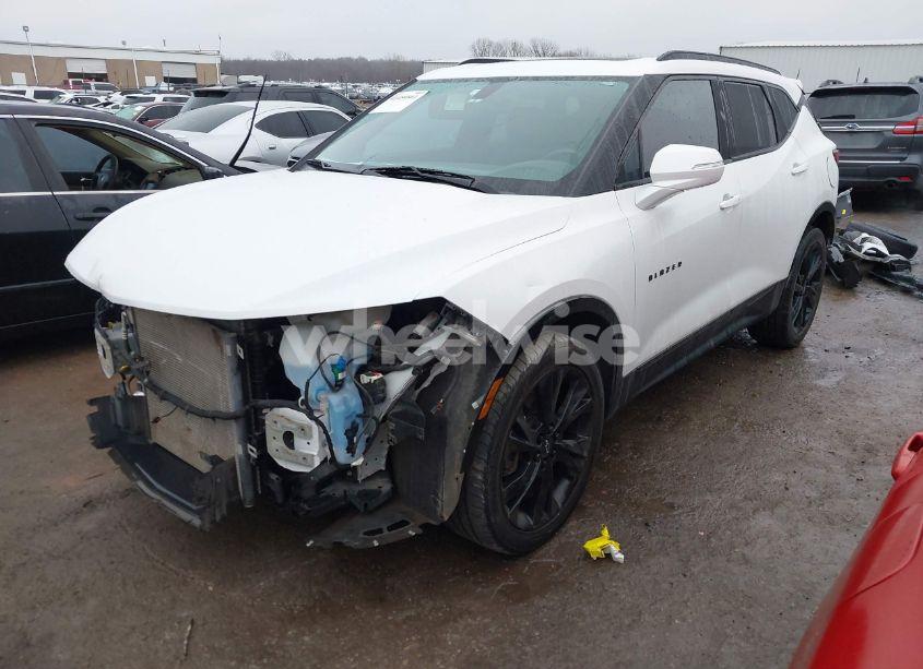 Photo 2 of 2020 Chevrolet Blazer FWD RS (VIN 3GNKBERS3LS553850)