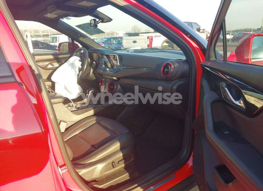 Photo 5 of 2020 Chevrolet Blazer FWD RS (VIN 3GNKBERS4LS676637)