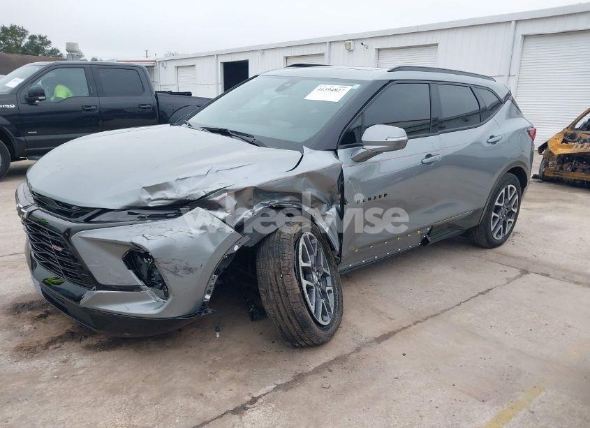 Photo 2 of 2023 Chevrolet Blazer FWD RS (VIN 3GNKBERS4PS118163)