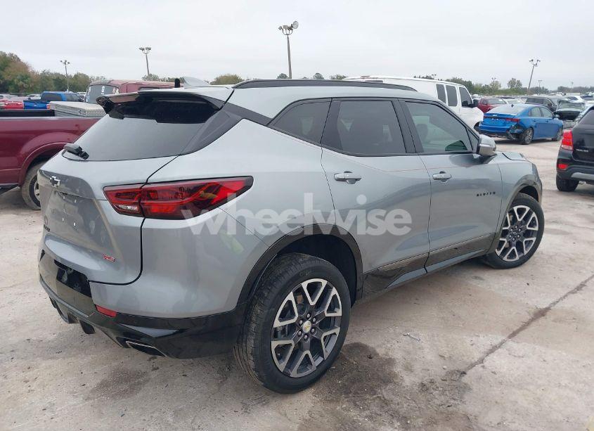 Photo 4 of 2023 Chevrolet Blazer FWD RS (VIN 3GNKBERS4PS118163)