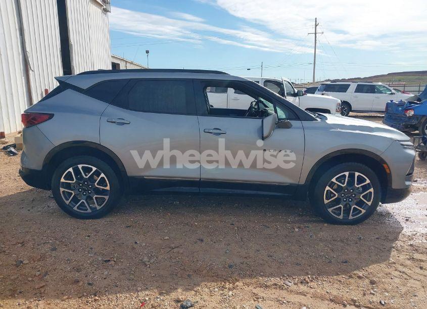 Photo 13 of 2023 Chevrolet Blazer FWD RS (VIN 3GNKBERS4PS179447)