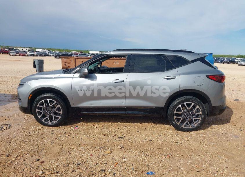 Photo 14 of 2023 Chevrolet Blazer FWD RS (VIN 3GNKBERS4PS179447)