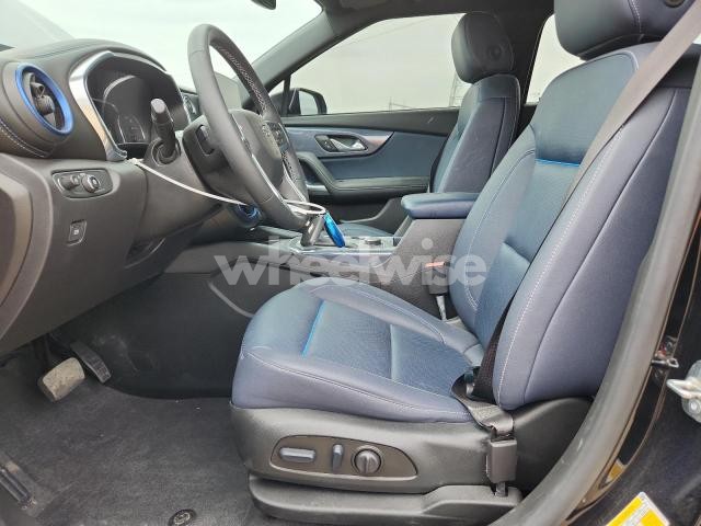 Photo 2 of 2024 CHEVROLET BLAZER RS (VIN 3GNKBERS4RS125598)