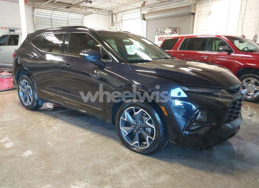 2020 Chevrolet Blazer FWD RS (VIN 3GNKBERS5LS596909) main photo