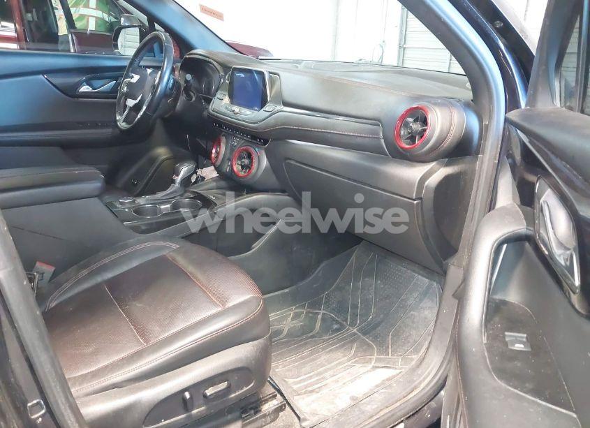 Photo 5 of 2020 Chevrolet Blazer FWD RS (VIN 3GNKBERS5LS596909)