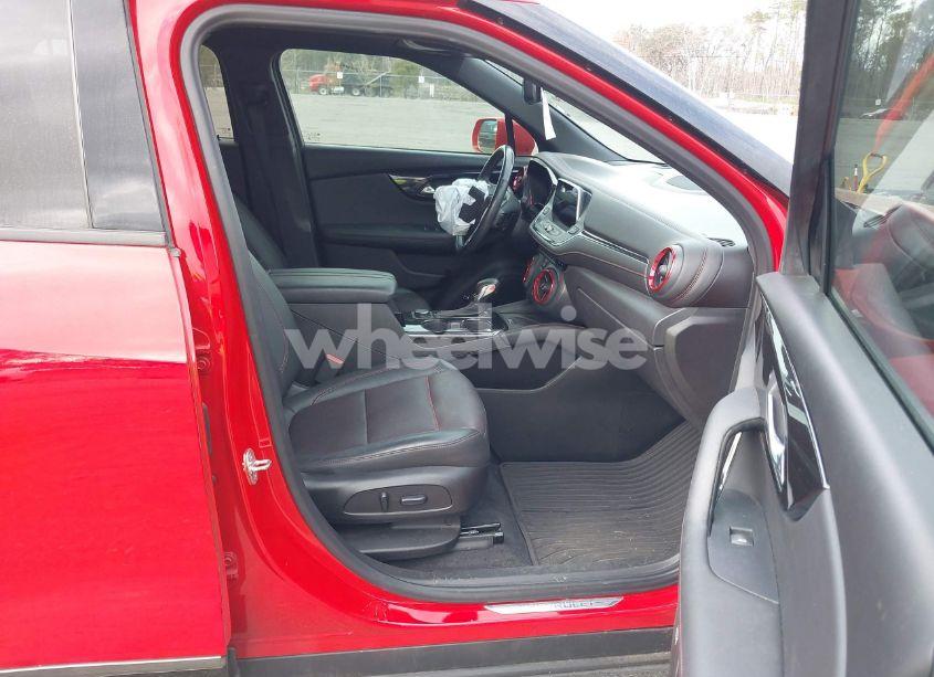 Photo 5 of 2020 Chevrolet Blazer FWD RS (VIN 3GNKBERS5LS665940)