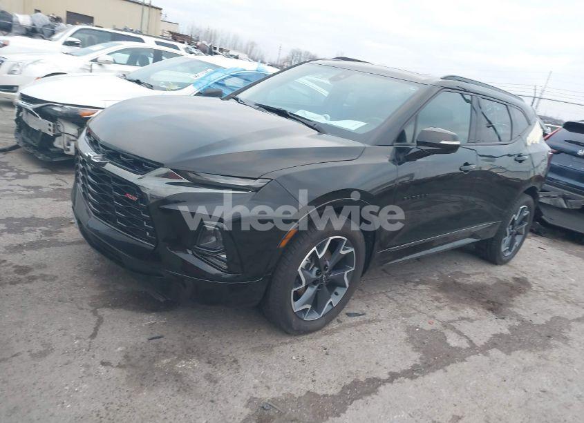 Photo 2 of 2021 Chevrolet Blazer FWD RS (VIN 3GNKBERS5MS543161)