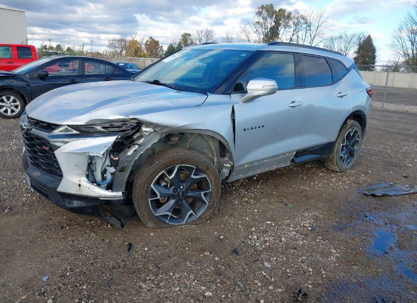Photo 2 of 2020 Chevrolet Blazer FWD RS (VIN 3GNKBERS6LS727927)