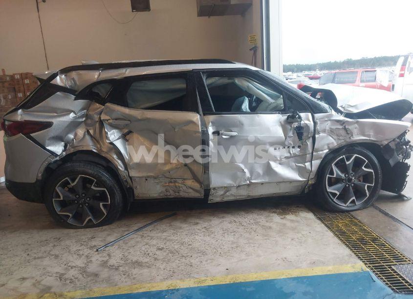 Photo 13 of 2020 Chevrolet Blazer FWD RS (VIN 3GNKBERS7LS549168)