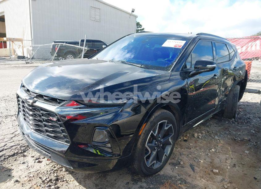 Photo 2 of 2020 Chevrolet Blazer FWD RS (VIN 3GNKBERS7LS655135)