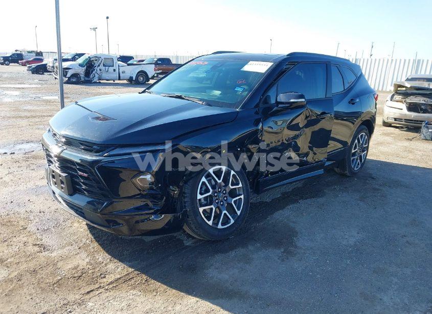 Photo 2 of 2024 Chevrolet Blazer FWD RS (VIN 3GNKBERS7RS221970)