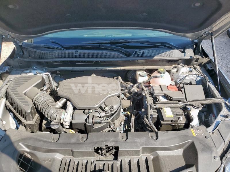 Photo 8 of 2025 CHEVROLET BLAZER RS (VIN 3GNKBERS8SS196566)