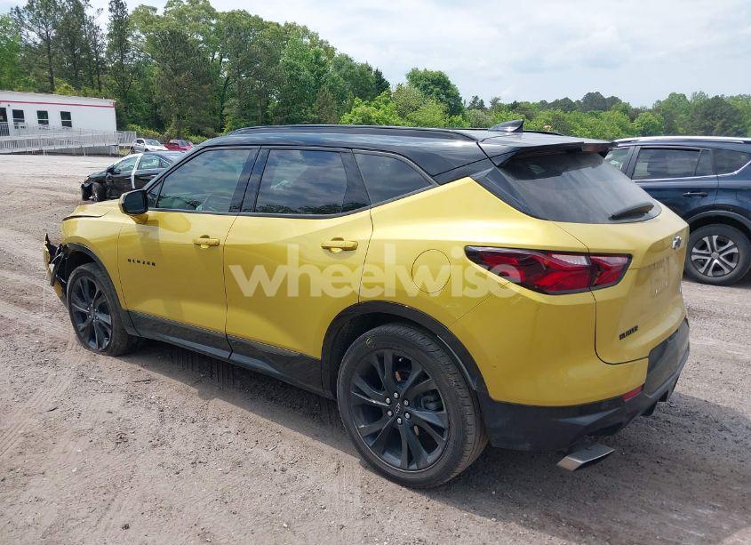 Photo 3 of 2022 Chevrolet Blazer FWD RS (VIN 3GNKBERS9NS130659)