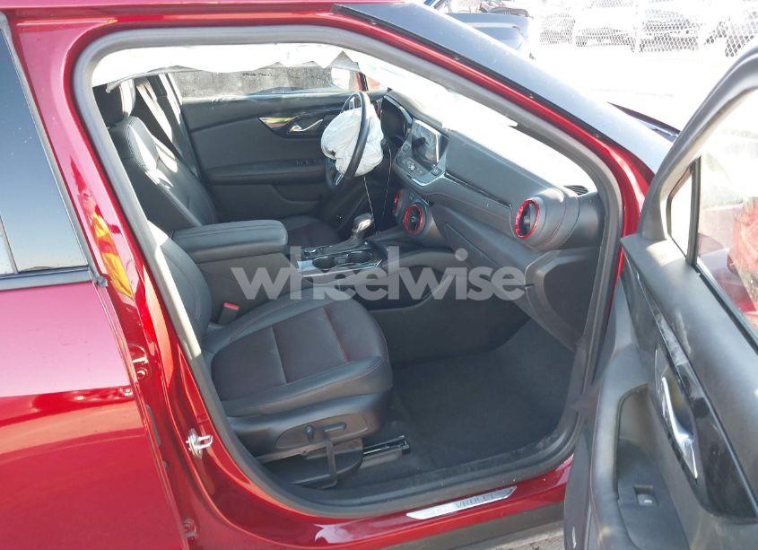 Photo 5 of 2022 Chevrolet Blazer FWD RS (VIN 3GNKBERS9NS143962)