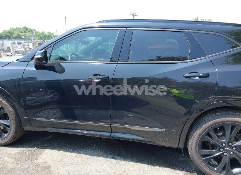 Photo 14 of 2021 Chevrolet Blazer FWD RS (VIN 3GNKBERSXMS552535)