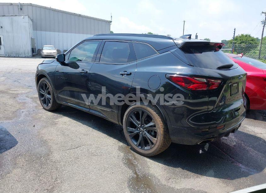 Photo 3 of 2021 Chevrolet Blazer FWD RS (VIN 3GNKBERSXMS552535)