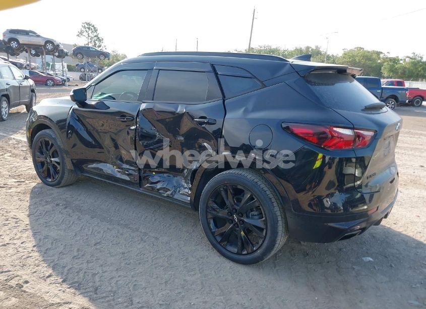 Photo 3 of 2022 Chevrolet Blazer FWD RS (VIN 3GNKBERSXNS132405)
