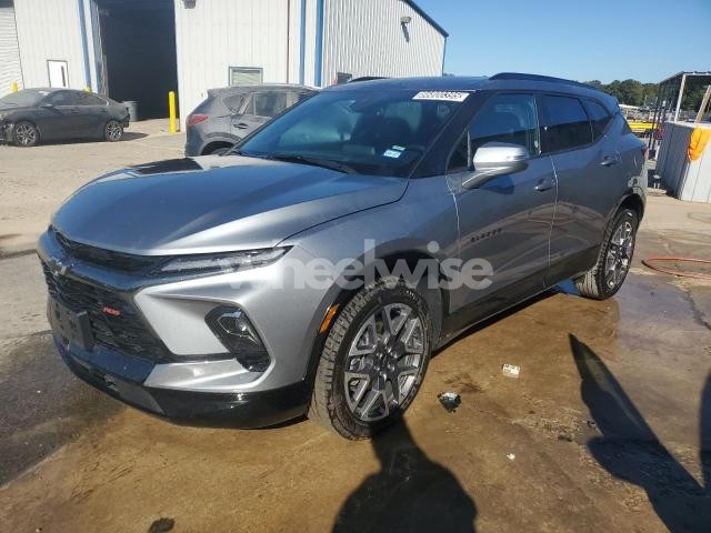 Photo 2 of 2025 CHEVROLET BLAZER RS (VIN 3GNKBERSXSS223542)