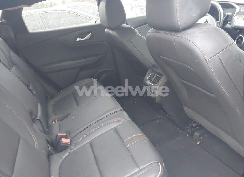 Photo 8 of 2022 Chevrolet Blazer FWD PREMIER (VIN 3GNKBFR49NS172711)