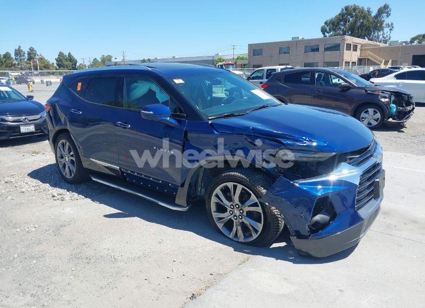 2022 Chevrolet Blazer FWD PREMIER (VIN 3GNKBFRS9NS163926) main photo