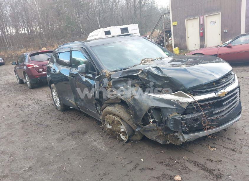 2019 Chevrolet Blazer (VIN 3GNKBGRS0KS596701) main photo