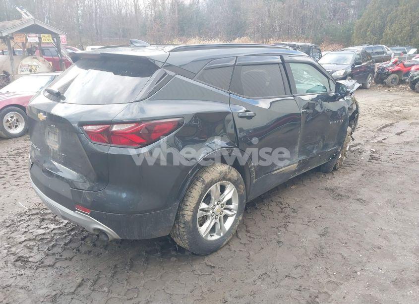 Photo 4 of 2019 Chevrolet Blazer (VIN 3GNKBGRS0KS596701)