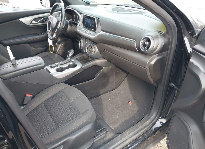 Photo 5 of 2019 Chevrolet Blazer (VIN 3GNKBGRS2KS571539)