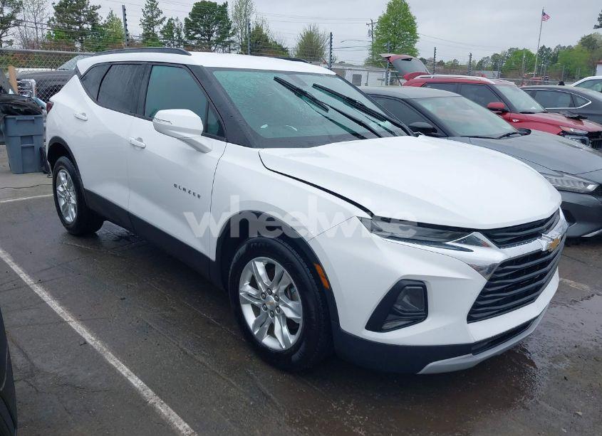 2019 Chevrolet Blazer (VIN 3GNKBGRS5KS682943) main photo