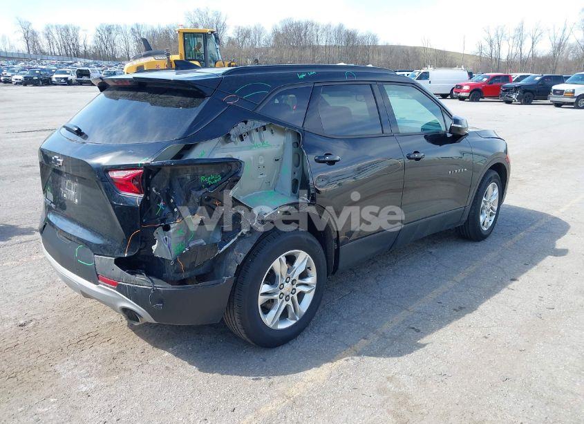 Photo 4 of 2019 Chevrolet Blazer (VIN 3GNKBGRS6KS610472)