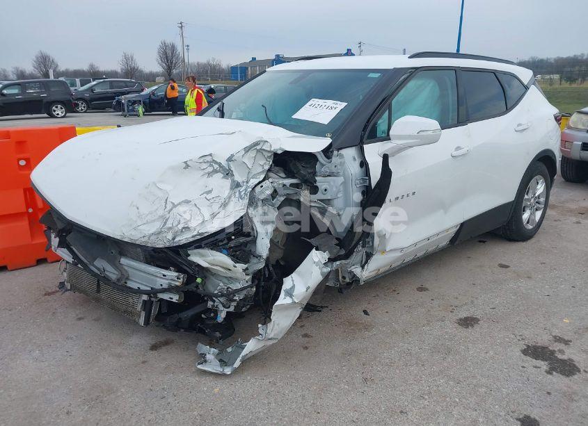 Photo 2 of 2019 Chevrolet Blazer (VIN 3GNKBGRS7KS647577)