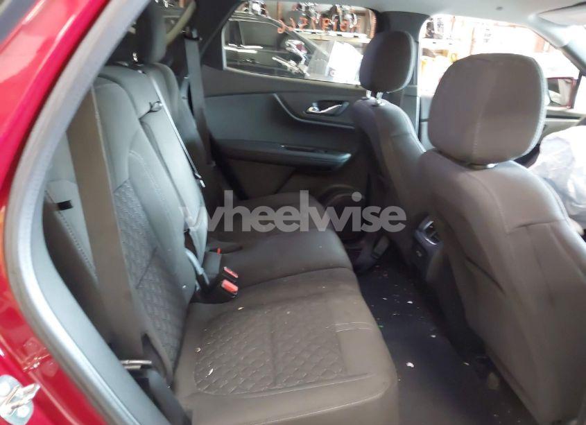 Photo 8 of 2019 Chevrolet Blazer (VIN 3GNKBGRS9KS590105)