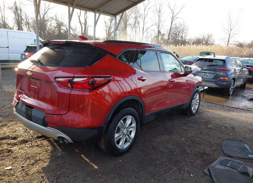 Photo 4 of 2019 Chevrolet Blazer (VIN 3GNKBGRSXKS668570)