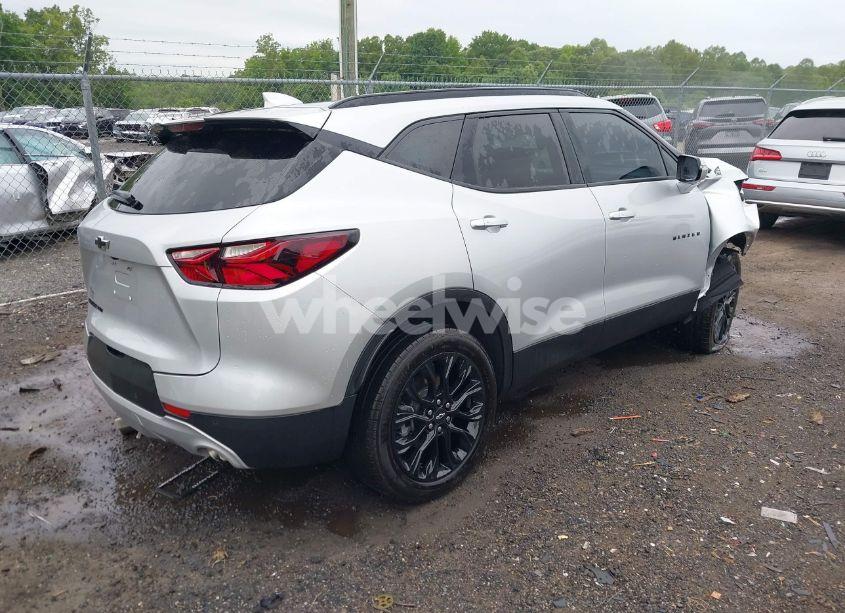 Photo 4 of 2022 Chevrolet Blazer AWD 2LT (VIN 3GNKBHR40NS172107)