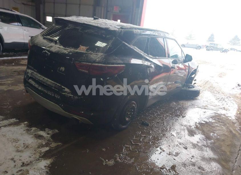 Photo 4 of 2024 Chevrolet Blazer AWD 2LT (VIN 3GNKBHR40RS162845)