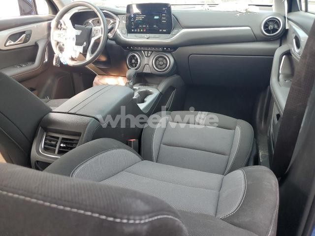 Photo 3 of 2025 CHEVROLET BLAZER 2LT (VIN 3GNKBHR40SS137059)