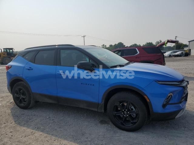 Photo 4 of 2025 CHEVROLET BLAZER 2LT (VIN 3GNKBHR40SS137059)
