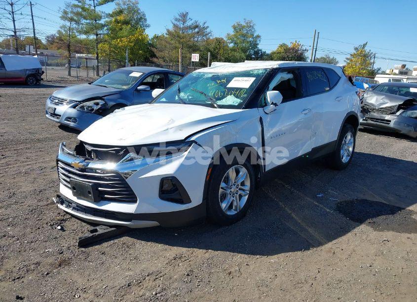 Photo 2 of 2022 Chevrolet Blazer AWD 2LT (VIN 3GNKBHR42NS157995)